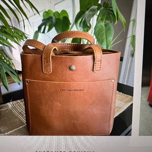 Crossbody Tote Bag made by PORTLAND Leather - Picture 1 of 12